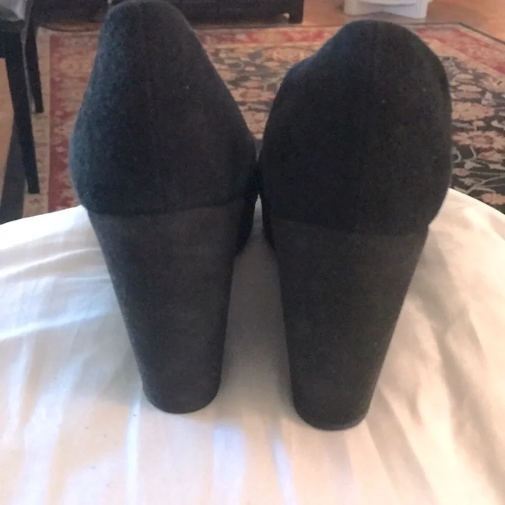 Andre’ Assous Black Suede Platform Shoes, Sz 8